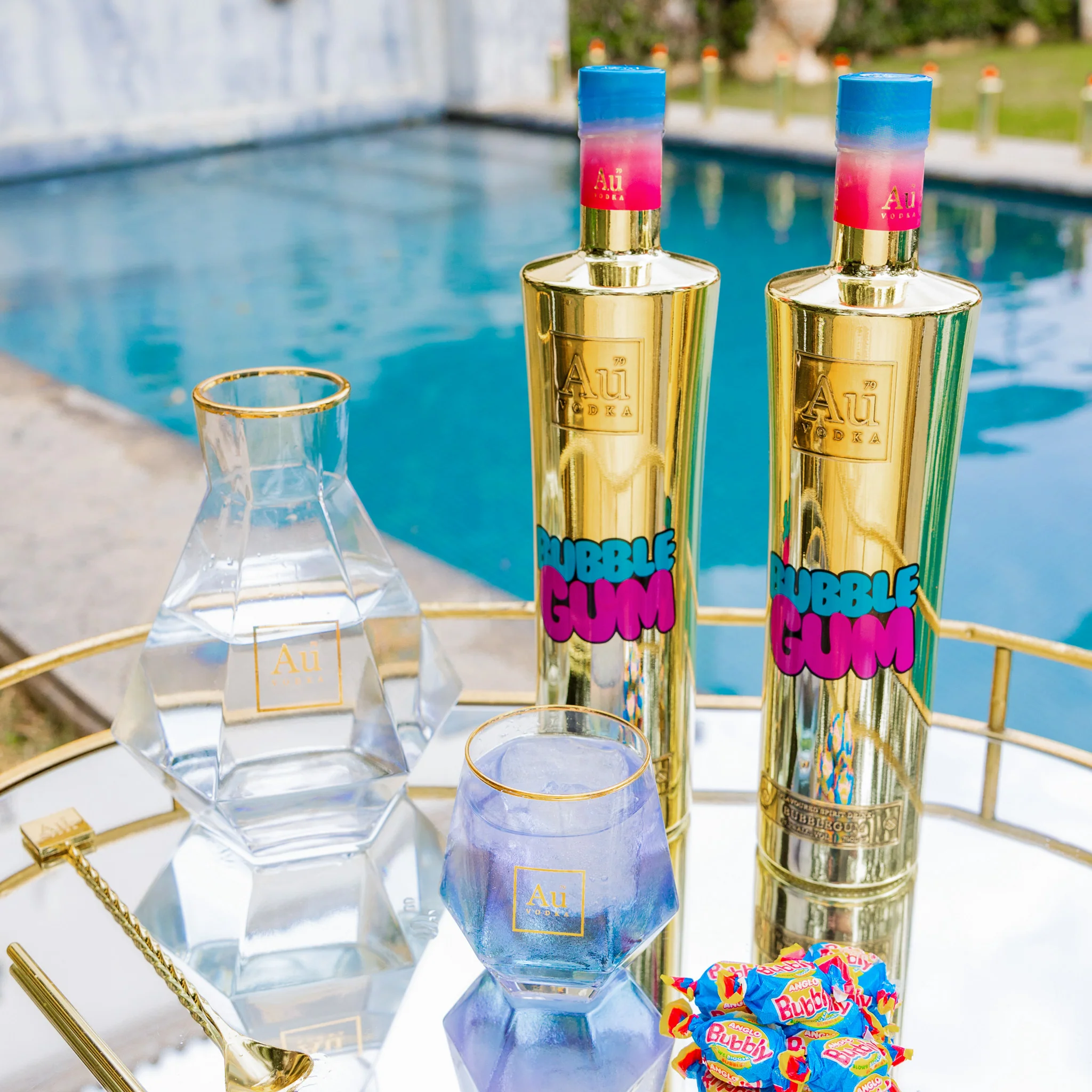 Au Vodka 750ml & Diamond Cut Glass - Image 8
