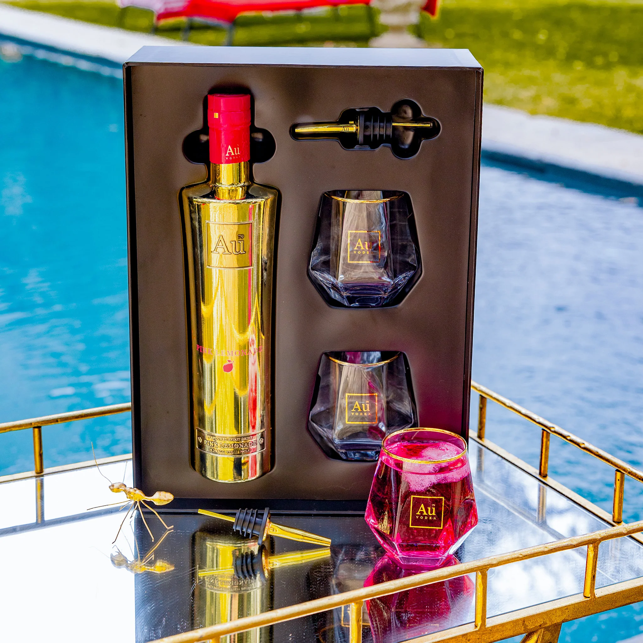 Au Vodka Gift Pack - Image 6