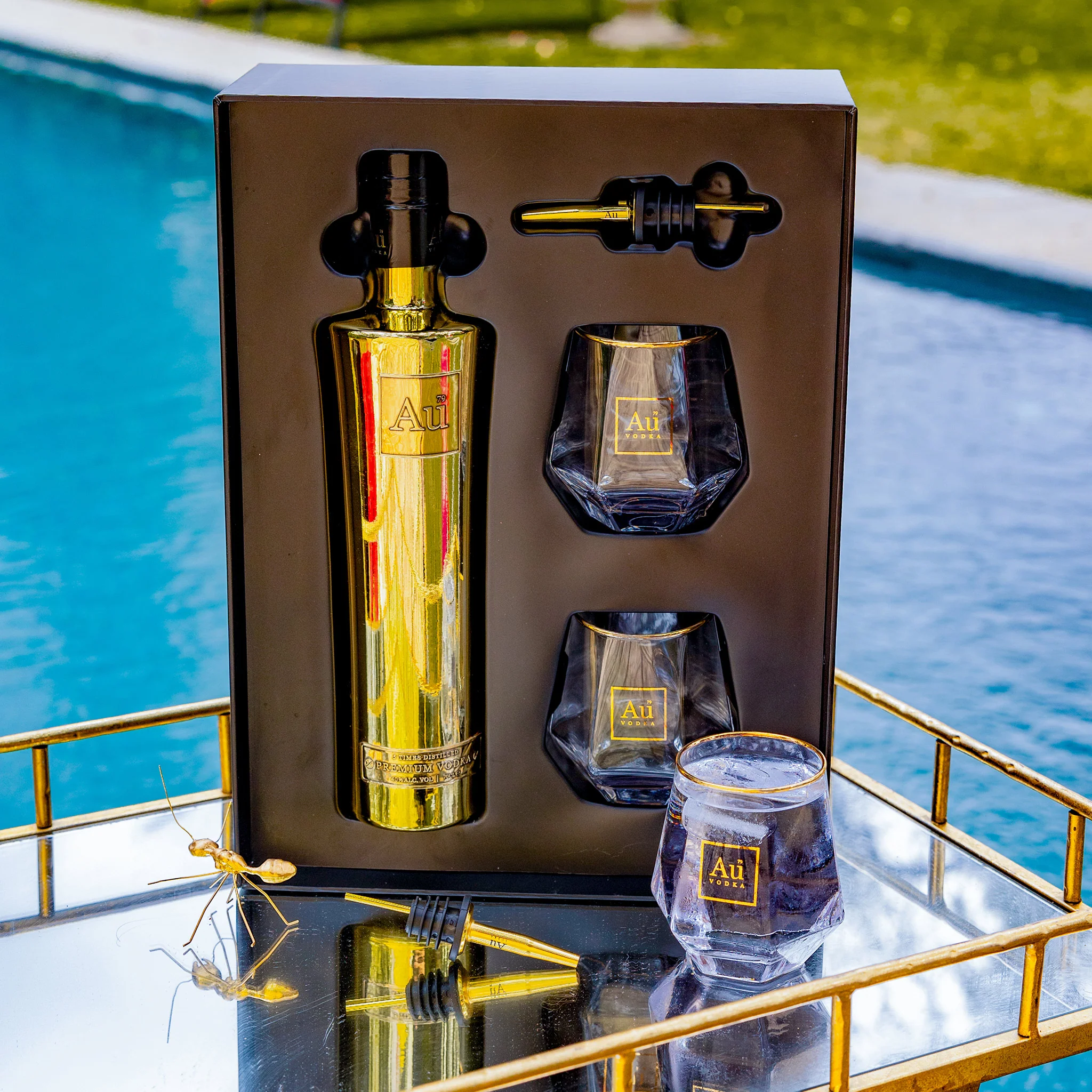 Au Vodka Gift Pack - Image 8