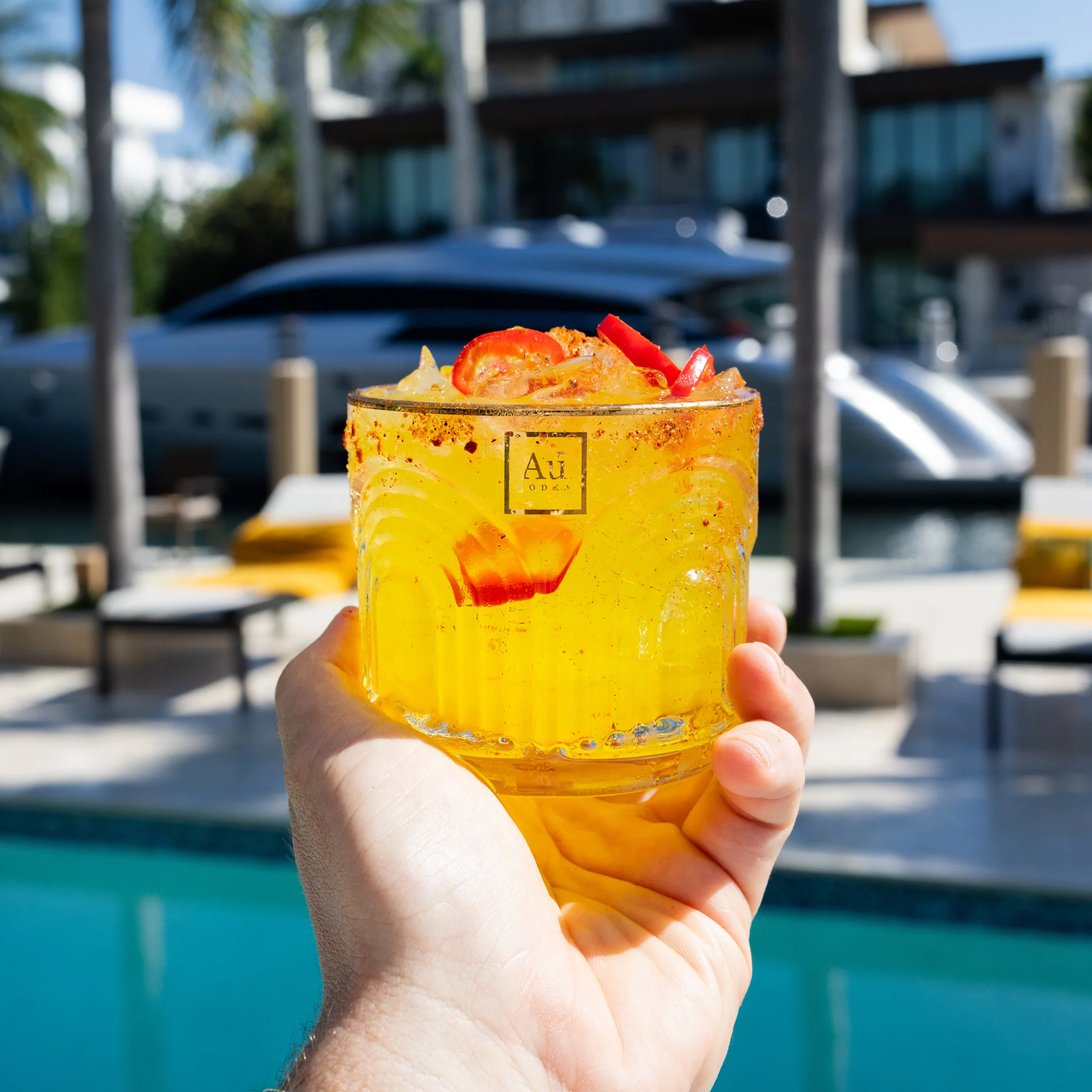 Au Vodka Miami Mango 700ml & Mango Margarita Glass - Image 2