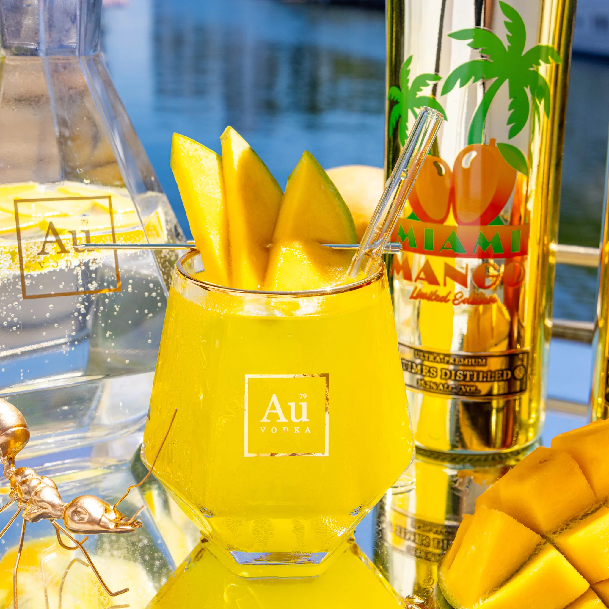 Au Vodka Miami Mango Gift Pack - Image 3